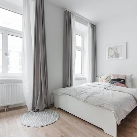 Nice Apartment In Lovely Area Vienne Extérieur photo